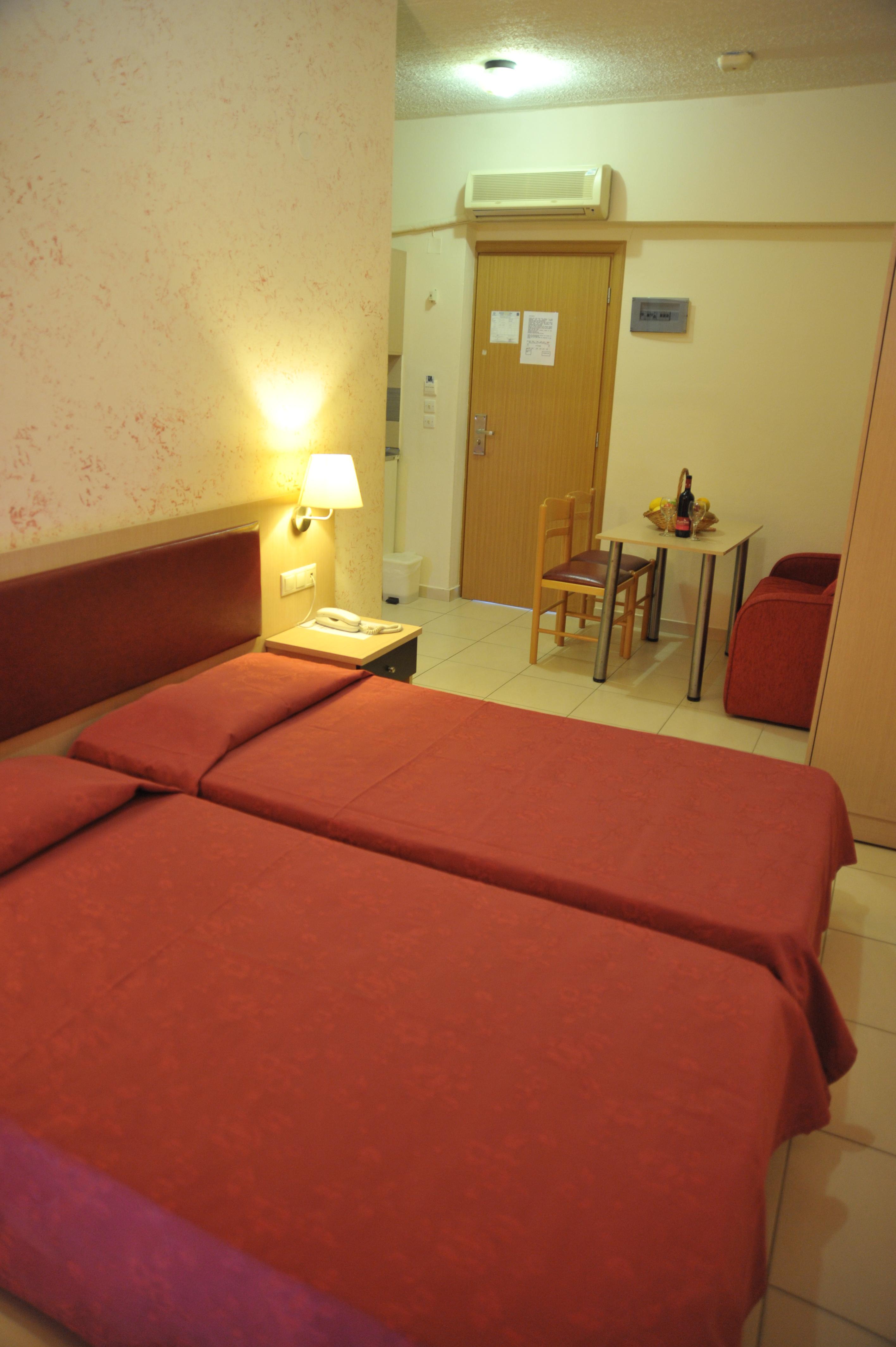 Anseli Hotel Кремасти Экстерьер фото