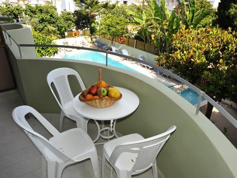 Anseli Hotel Кремасти Экстерьер фото